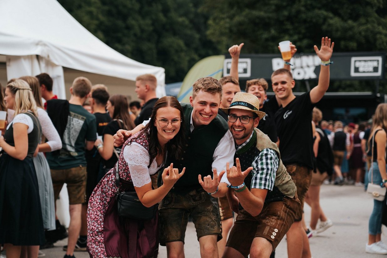 Gemeinschaftsgefühl hautnah erleben konnten die Besucher:innen des eljot-Festivals.